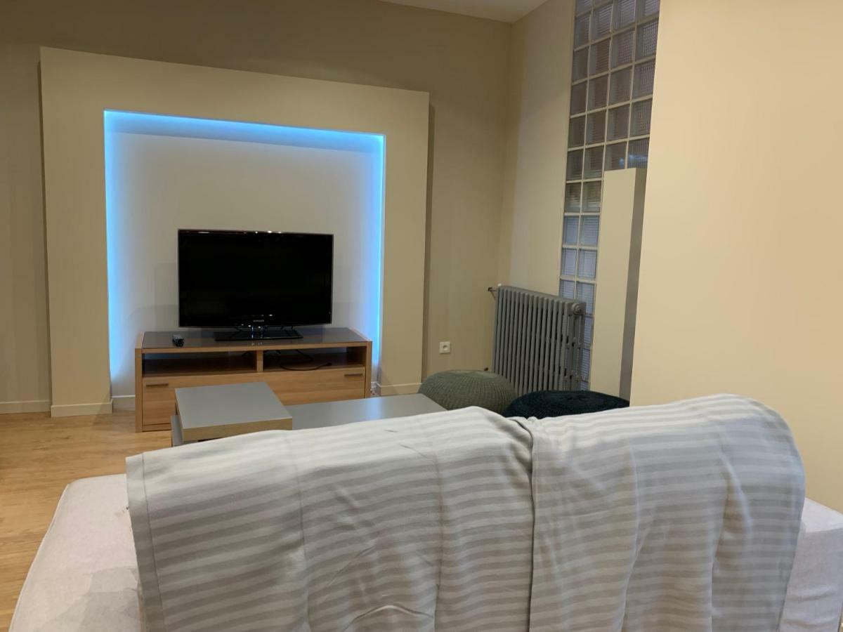 Appartement Avec 3 Chambres Au Centre De Pau Exteriör bild