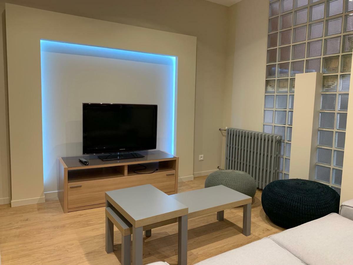 Appartement Avec 3 Chambres Au Centre De Pau Exteriör bild